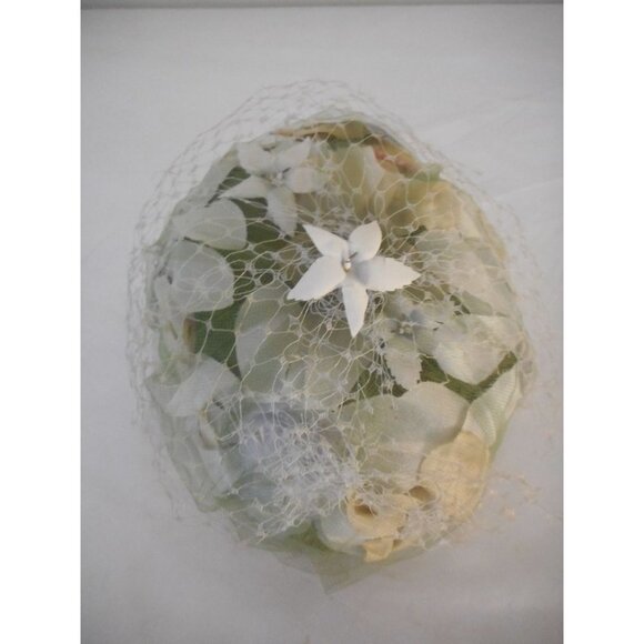 Vintage Women's Floral Capulet Hat with netting Blue Greens Union Made - Picture 5 of 8